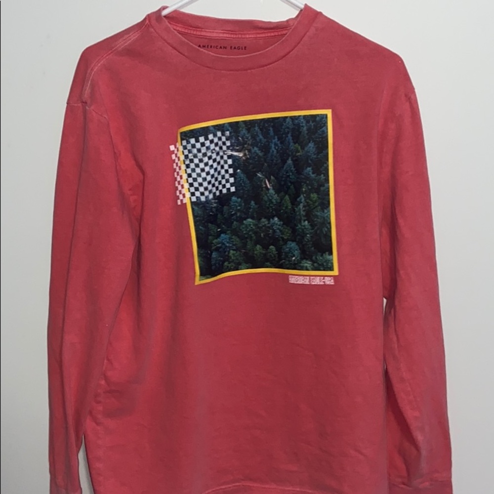 American eagle graphic long sleeve